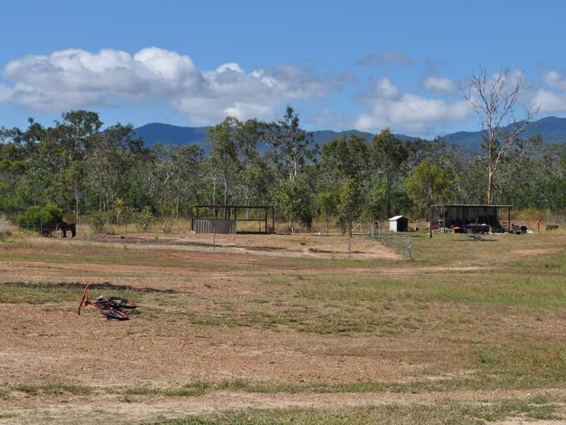 119 Coronet Drive, Mareeba QLD 4880
