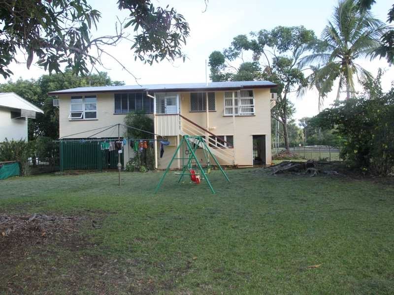 19 Peters Street, Mareeba QLD 4880