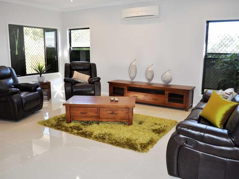 8 Michelina Close, Mareeba QLD 4880