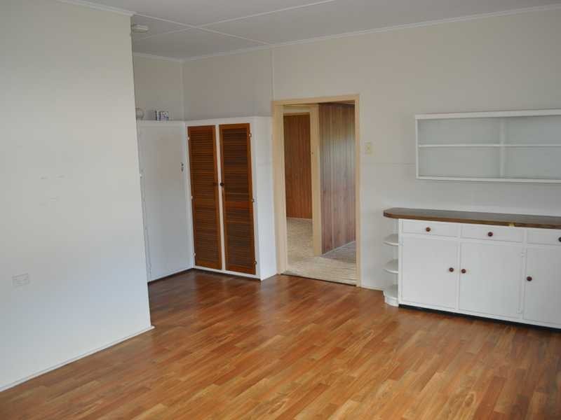 7 Love Street, Mareeba QLD 4880