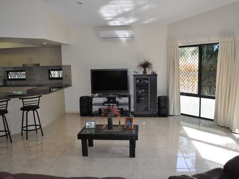 52 Amaroo Drive, Mareeba QLD 4880