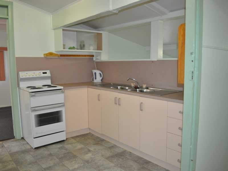 20 Petersen Street, Mareeba QLD 4880