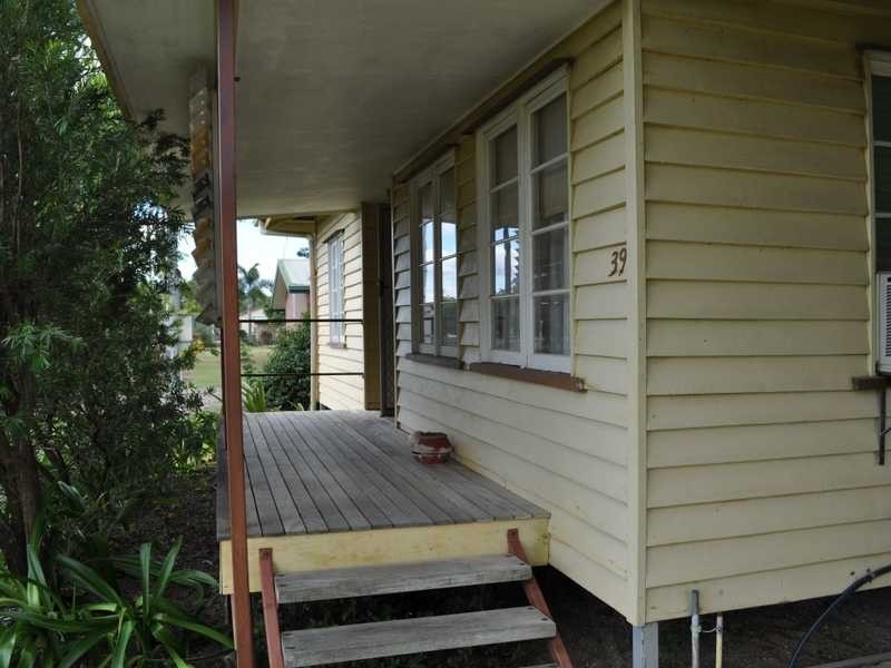 39 Walsh Street, Mareeba QLD 4880