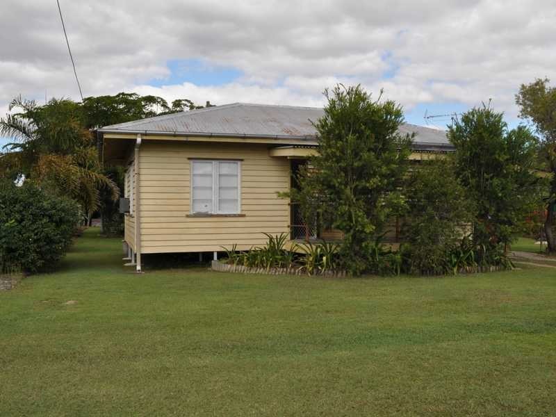 39 Walsh Street, Mareeba QLD 4880