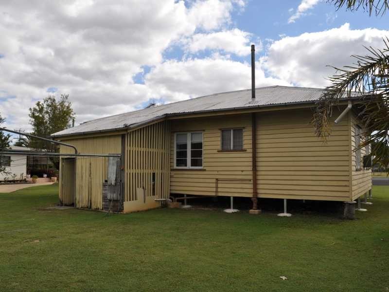 39 Walsh Street, Mareeba QLD 4880