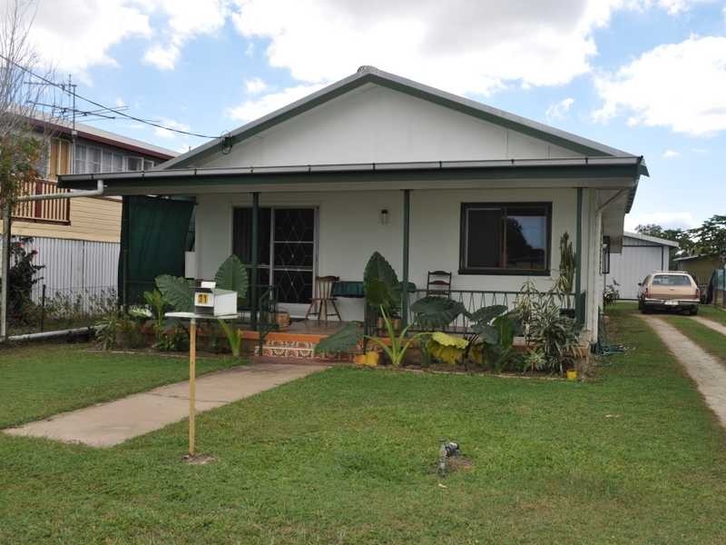 31 Robins Street, Mareeba QLD 4880