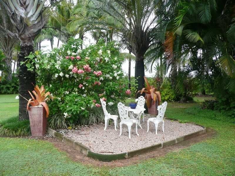 8 Byrnes Rd, Mareeba QLD 4880