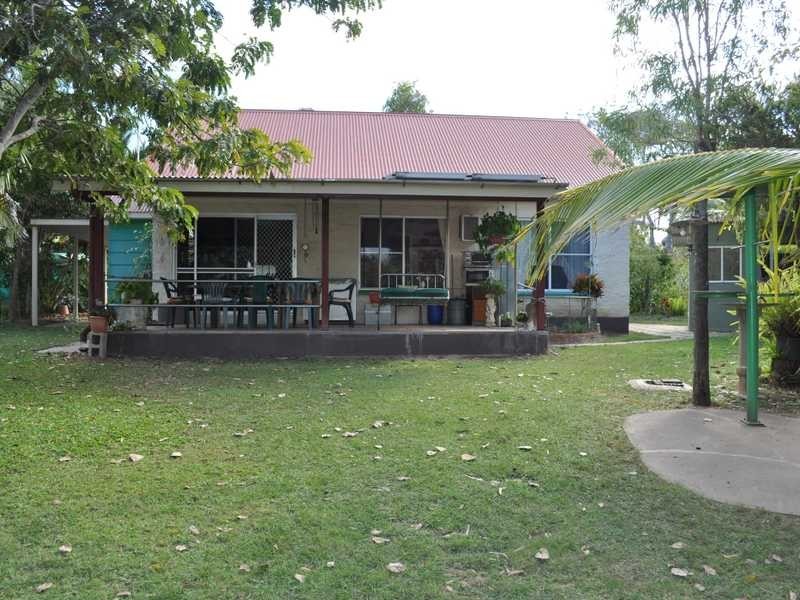 28 Malcolm Close, Mareeba QLD 4880