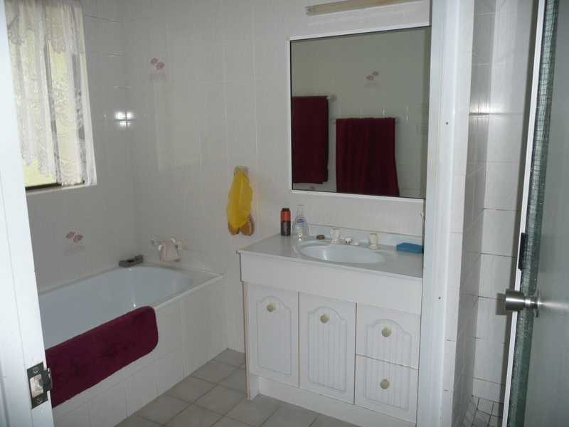 18 Owens Street, Mareeba QLD 4880