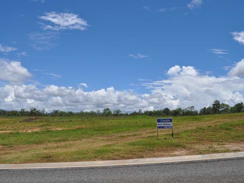 Antonio Drive, Mareeba QLD 4880