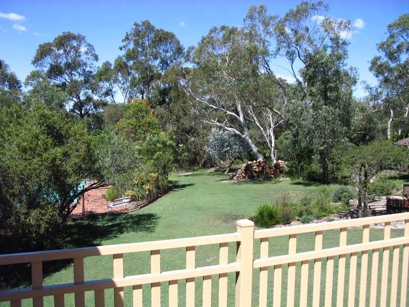 10 Johnson Ave, Kenthurst NSW 2156