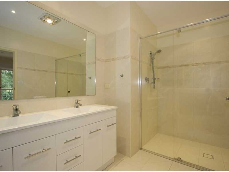 4 Pinus Ave, Glenorie NSW 2157