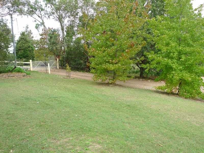 11 Robson Rd, Kenthurst NSW 2156