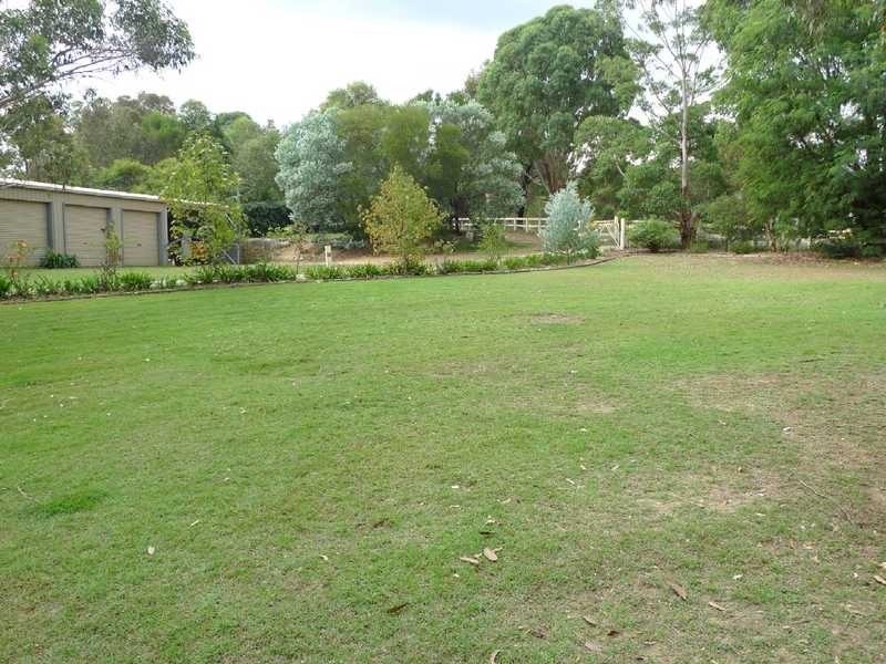 11 Robson Rd, Kenthurst NSW 2156