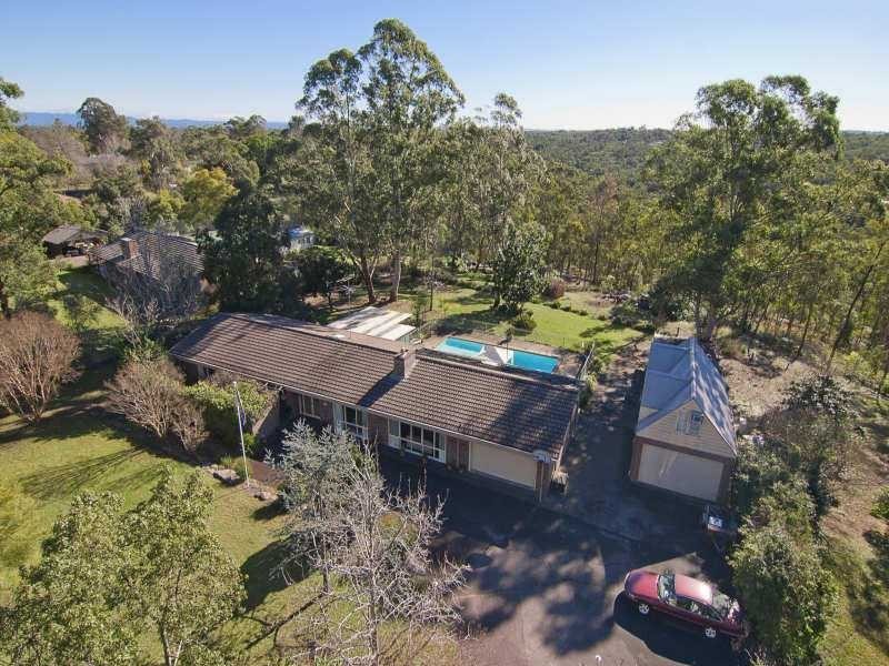 11 Lang Road, Kenthurst NSW 2156