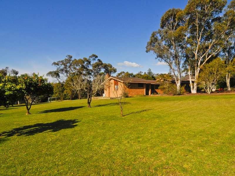 11 Porters Road, Kenthurst NSW 2156