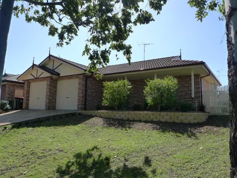 11 Wolseley Road, Mcgraths Hill NSW 2756