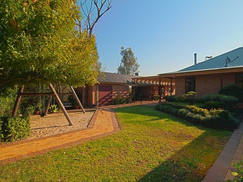 21 Parkcrest Pl, Kenthurst NSW 2156
