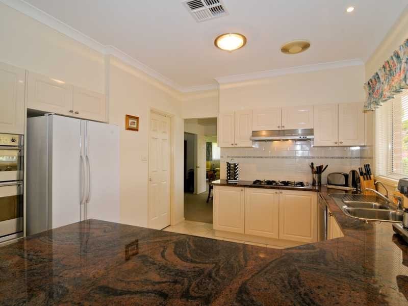 12 Park Rd, Kenthurst NSW 2156