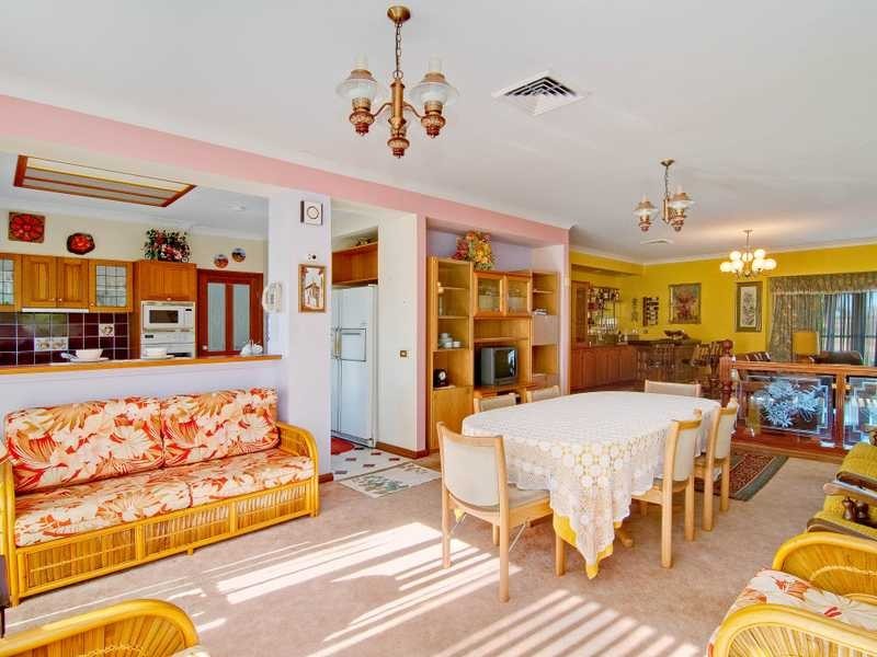 7 Hynds Rd, Box Hill NSW 2765