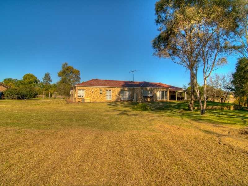 7 Hynds Rd, Box Hill NSW 2765