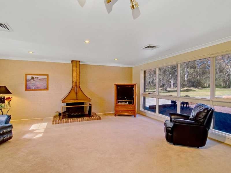 17 Glenidol Rd, Oakville NSW 2765