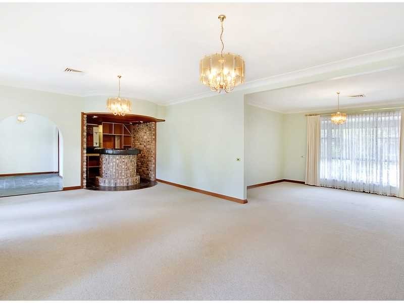 2 Whitehall Rd, Kenthurst NSW 2156