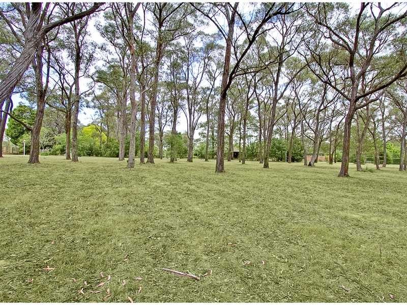 2 Whitehall Rd, Kenthurst NSW 2156