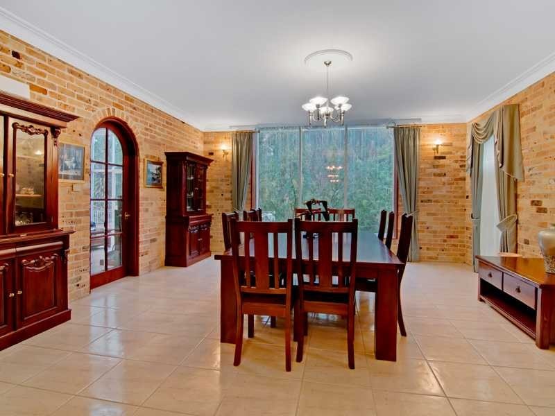 27 Volunteer Rd, Kenthurst NSW 2156