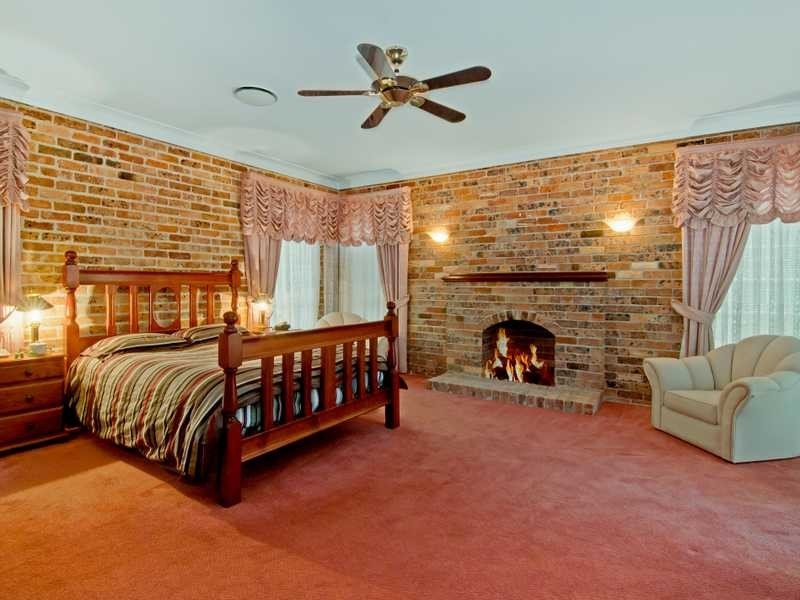 27 Volunteer Rd, Kenthurst NSW 2156