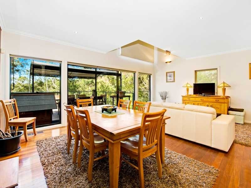 11 Binalong Road, Kenthurst NSW 2156