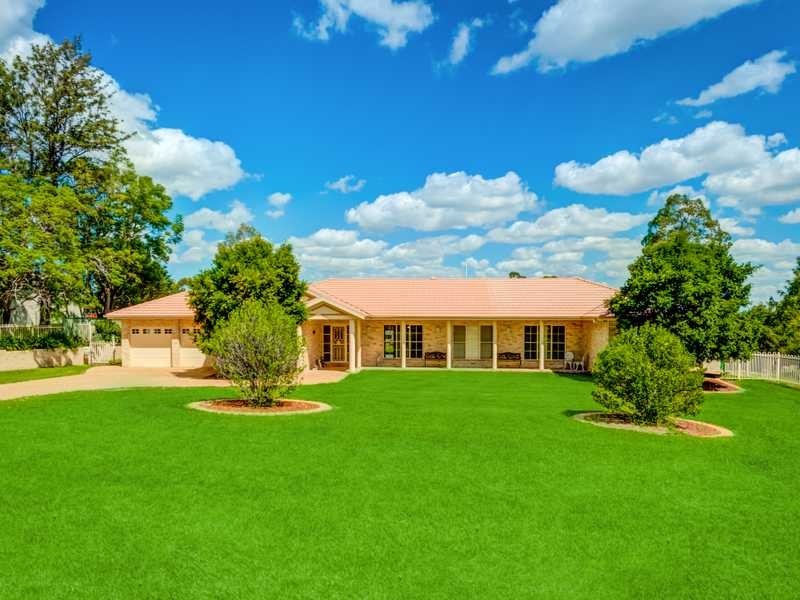 28 Jones Rd, Kenthurst NSW 2156