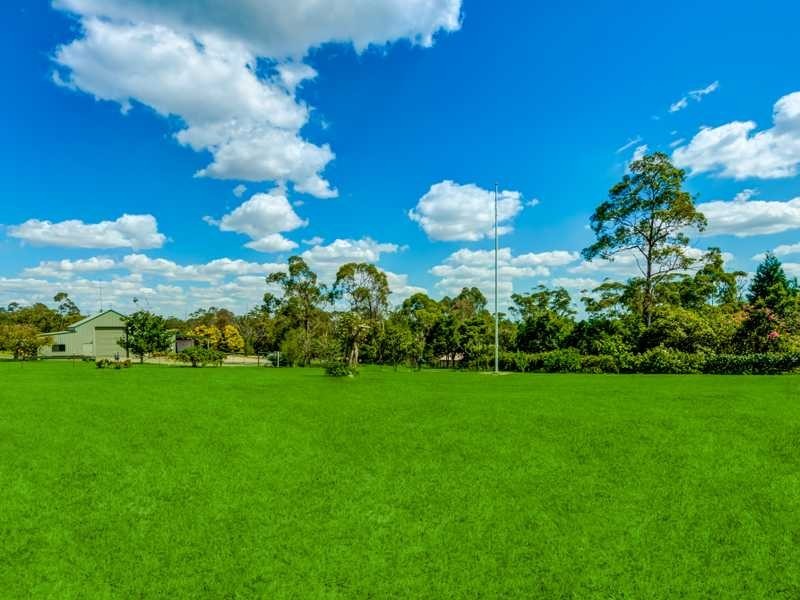 28 Jones Rd, Kenthurst NSW 2156