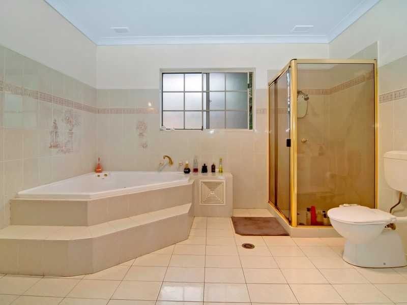 11 Amelia Godbee Ave, Glenhaven NSW 2156