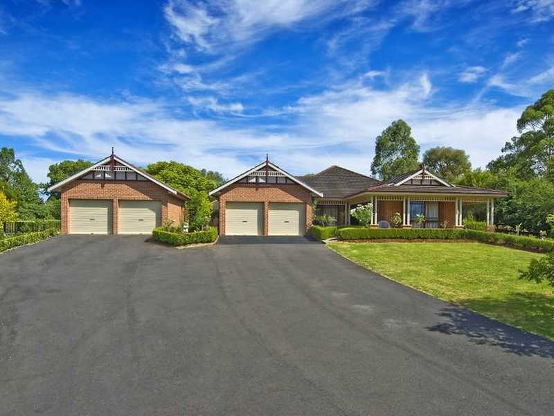 37 Volunteer Rd, Kenthurst NSW 2156
