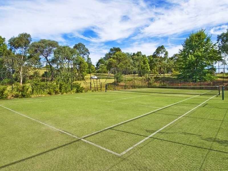 37 Volunteer Rd, Kenthurst NSW 2156