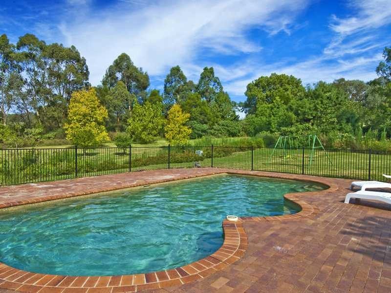 37 Volunteer Road, Kenthurst NSW 2156