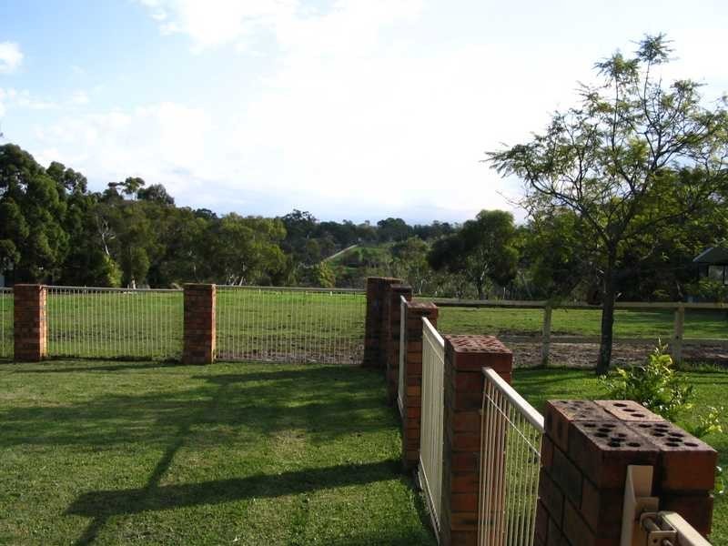 8 Yarrabin Road, Kenthurst NSW 2156