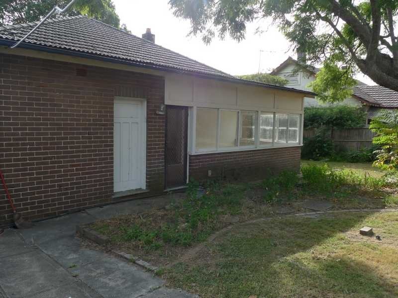 10 Rutledge St, Eastwood NSW 2122