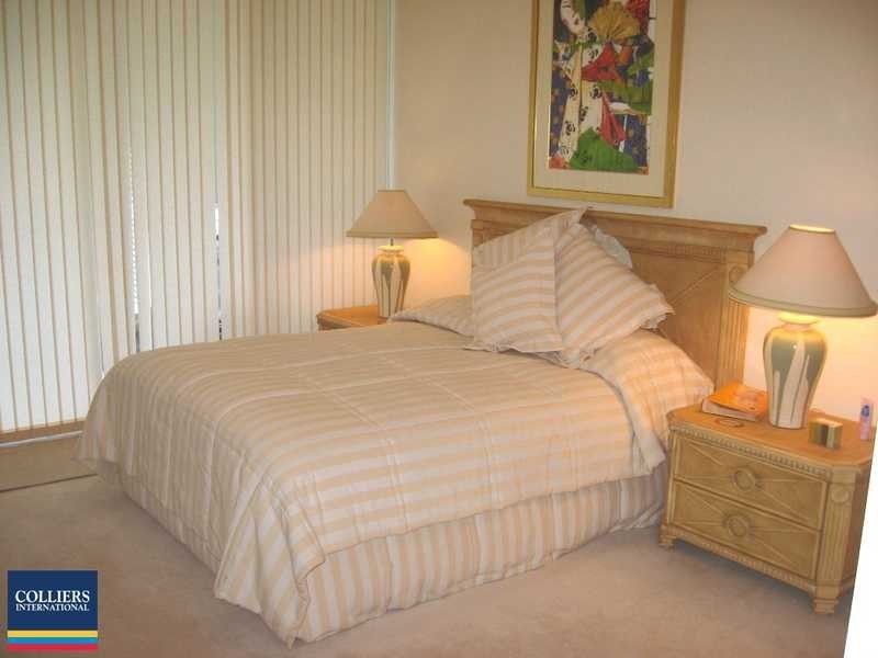 Unit 202/21 Pixley Street, Kangaroo Point QLD 4169