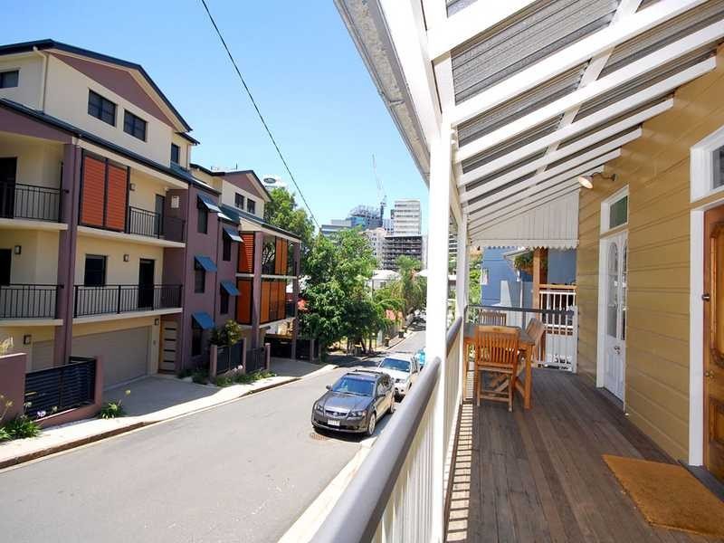 34 Terrace Street, Spring Hill QLD 4000