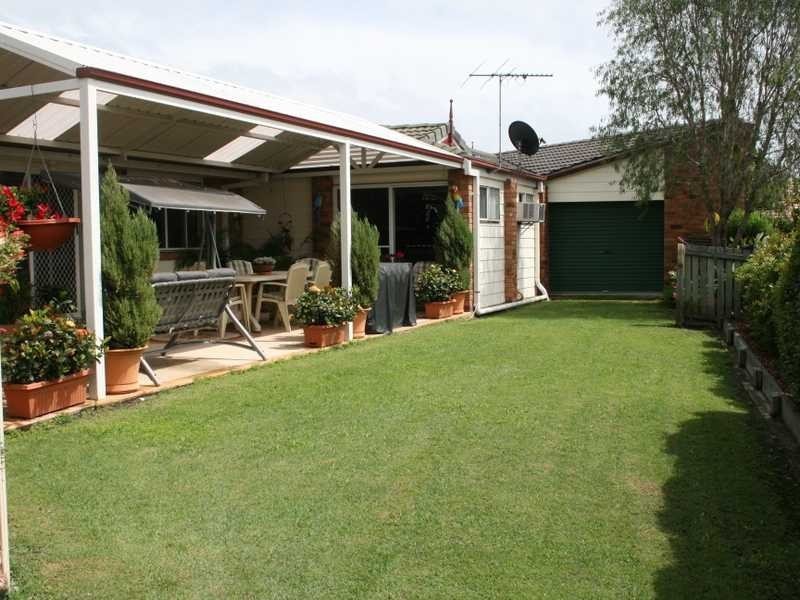 8 Amor Court, Yamanto QLD 4305