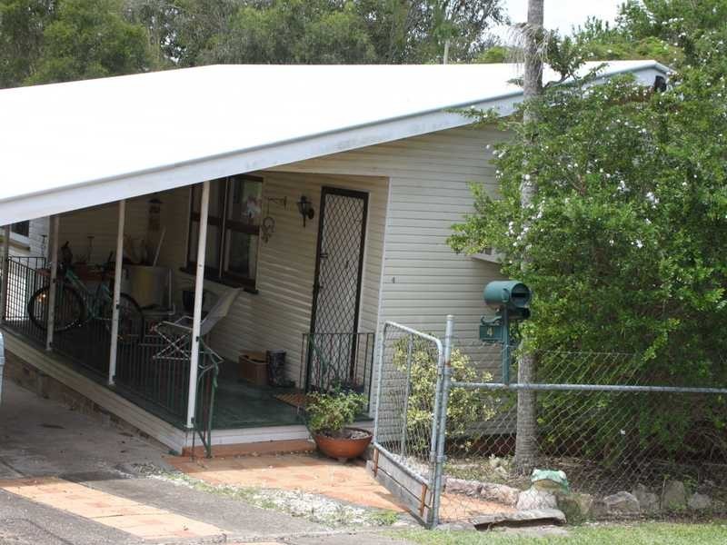4 Carter Street, North Ipswich QLD 4305
