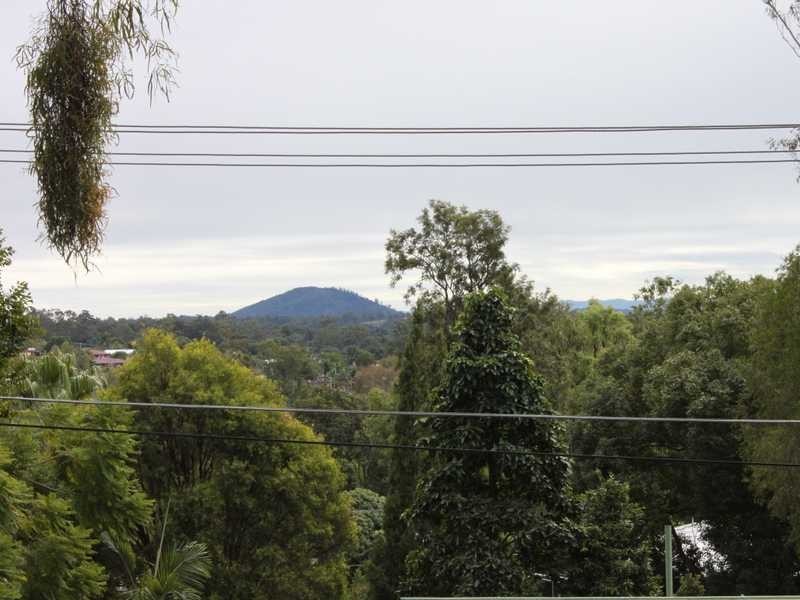 6 Shenton Street, Coalfalls QLD 4305