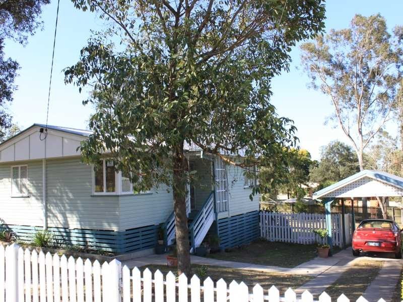 32 Price Street, Riverview QLD 4303