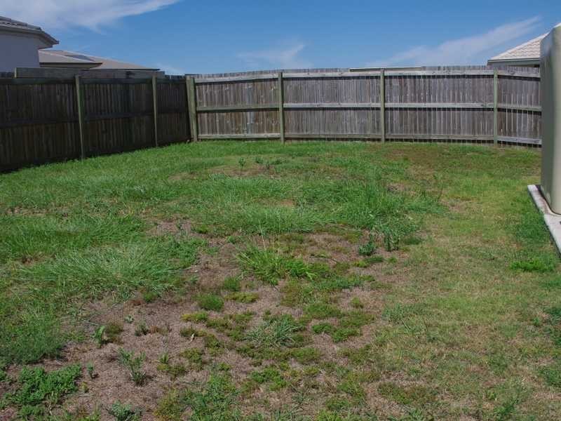 92 Jacaranda Drive, Yamanto QLD 4305