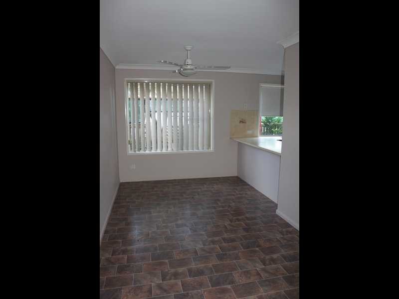 15 Kelso Close, Yamanto QLD 4305