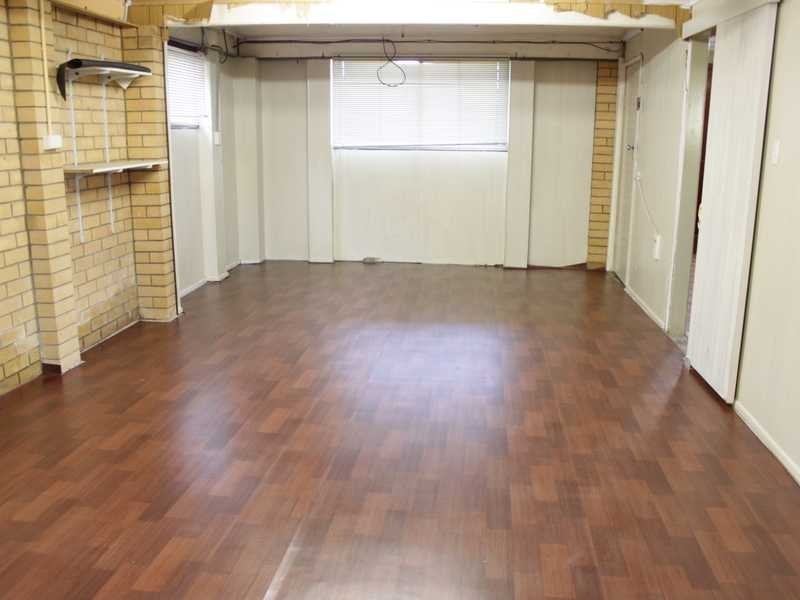 17 Cooinda Street, Eastern Heights QLD 4305