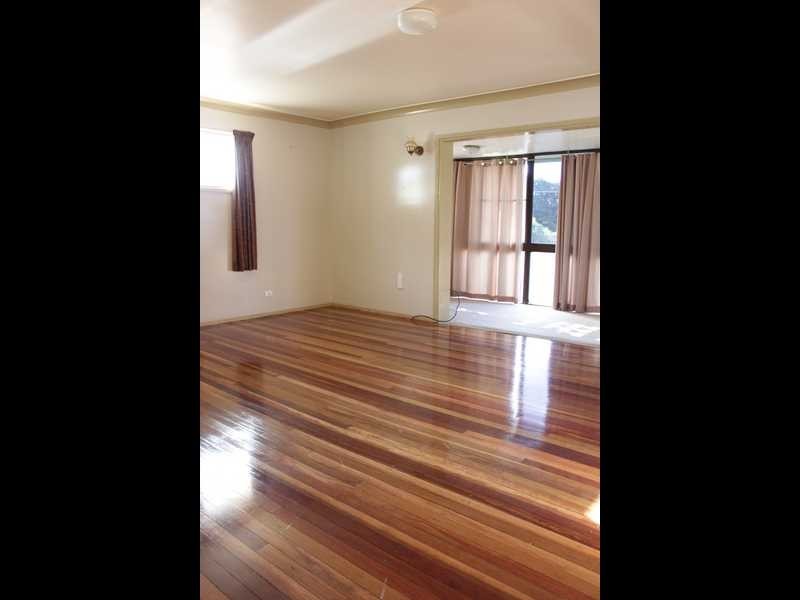 17 Cooinda Street, Eastern Heights QLD 4305