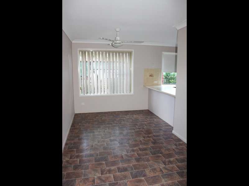 15 Kelso Close, Yamanto QLD 4305